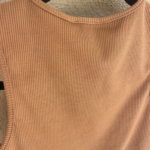 Princess Polly Underwire Crop Top - Picture 2 of 6